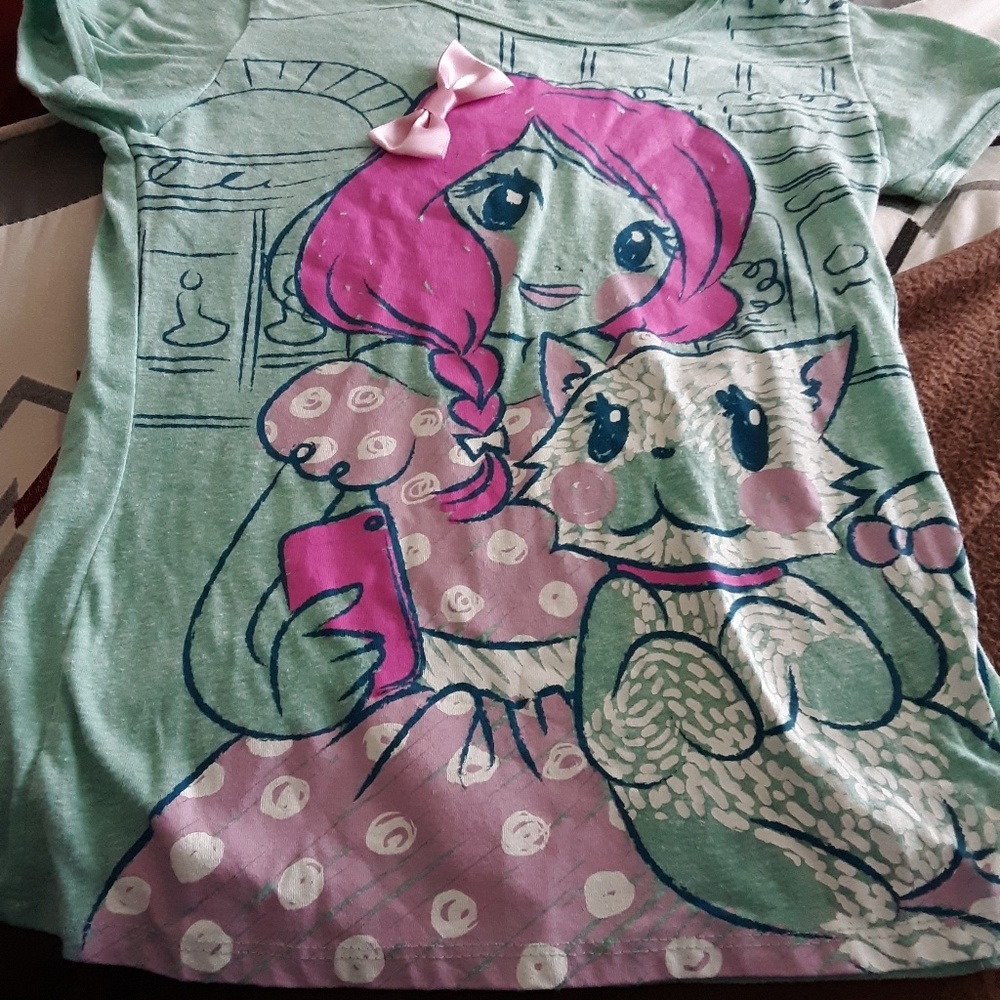 Fitted tee